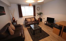 Holden Court Apartments - Apt 3